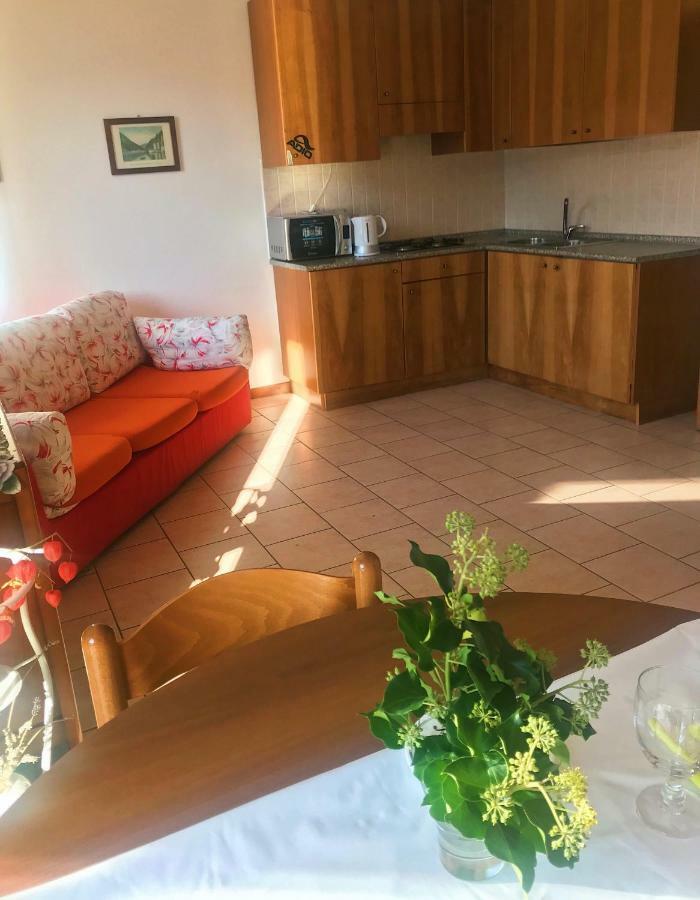 Holidays Home Rivabella Lezzeno Exterior foto